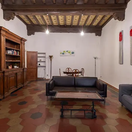 Piazza Navona Charming Large Appartement Rome