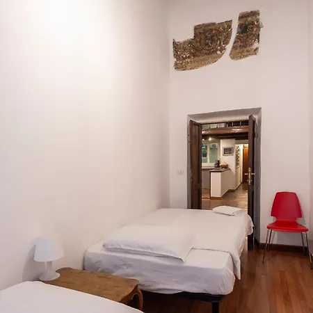 Piazza Navona Charming Large Appartement Rome